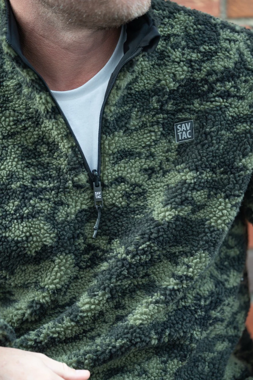 Switchback Reversible Sherpa Pull-over - Image 5